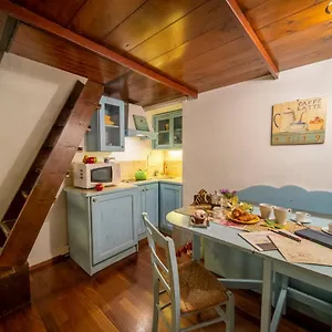 Wonderful Romantic Studio Ponte Vecchio Area Appartement
